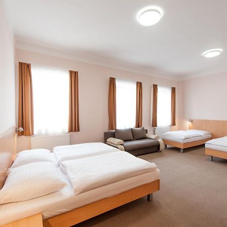 Hotel V Centru Ceske Budejovice Luaran gambar