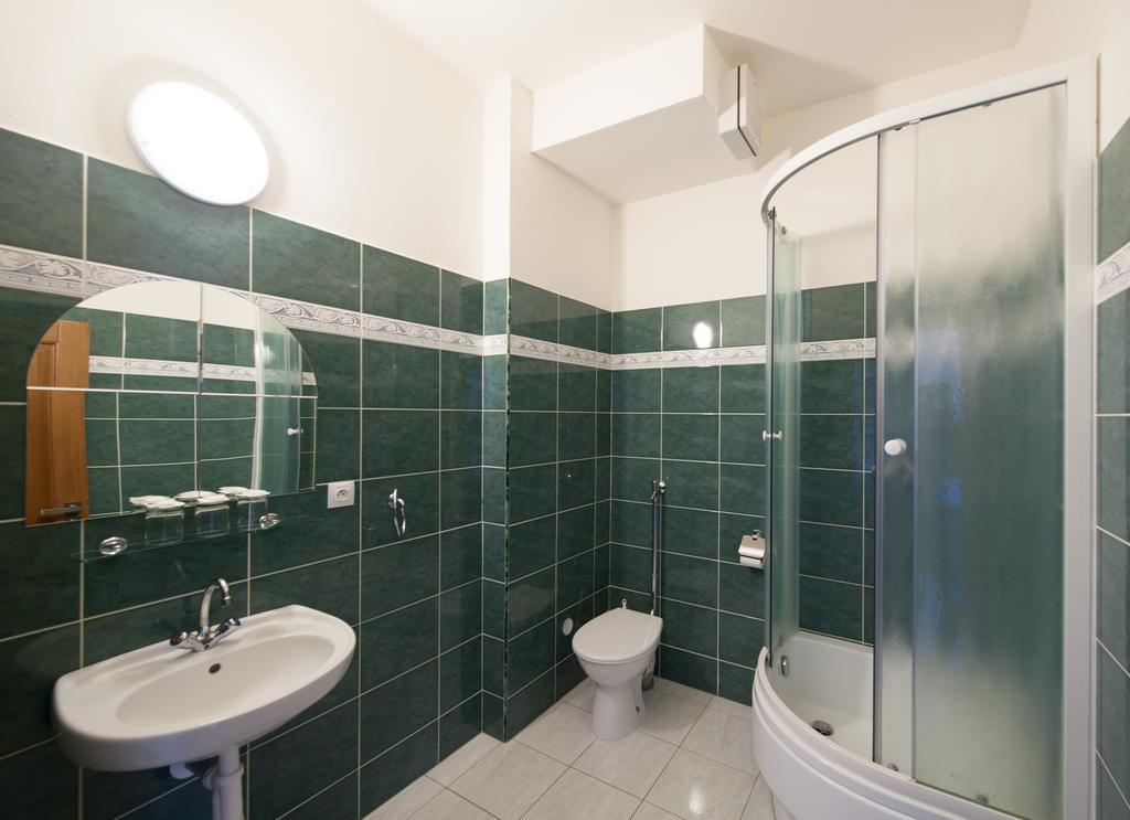Hotel V Centru Ceske Budejovice Luaran gambar