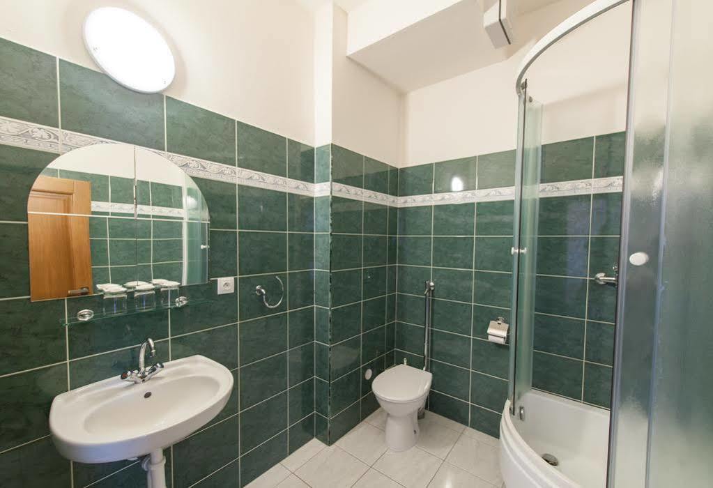 Hotel V Centru Ceske Budejovice Luaran gambar