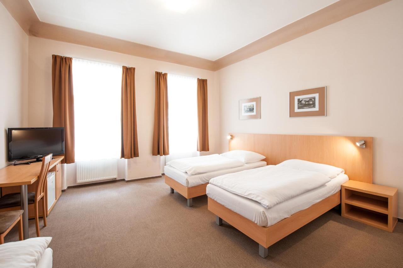 Hotel V Centru Ceske Budejovice Luaran gambar