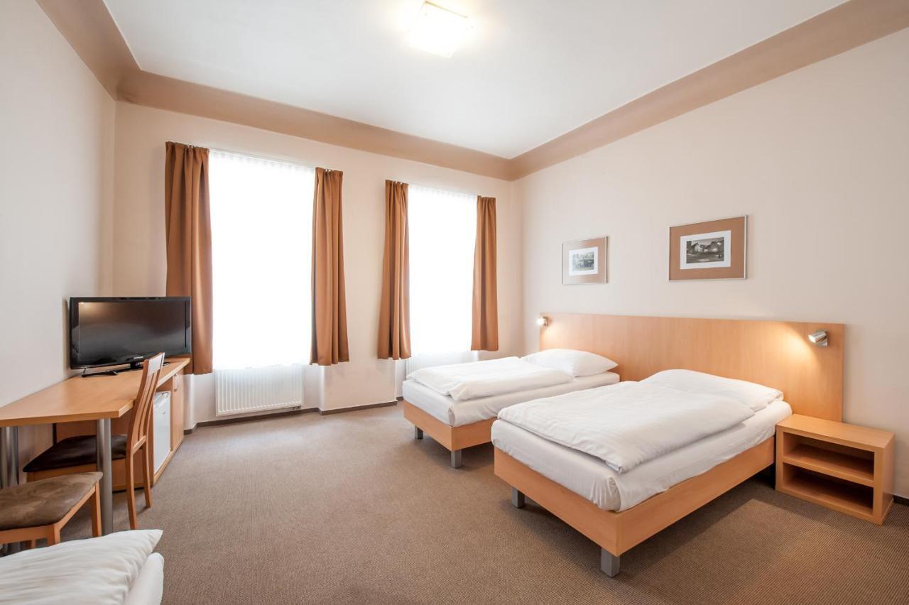 Hotel V Centru Ceske Budejovice Luaran gambar