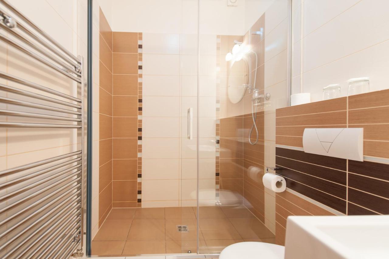 Hotel V Centru Ceske Budejovice Luaran gambar
